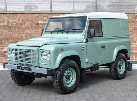 Land Rover Defender 90 Heritage Hard Top 6