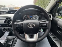 Toyota Hilux Active [SOLD MT] 2.4 LT | AC | Tow Bar | Double Cab 18