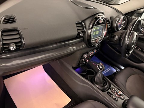 Mini Clubman 1.5 Cooper Auto Euro 6 (s/s) 6dr 28