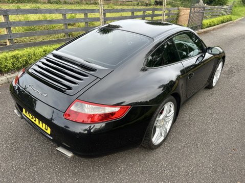 Porsche 911 CARRERA 4 TIPTRONIC S 14