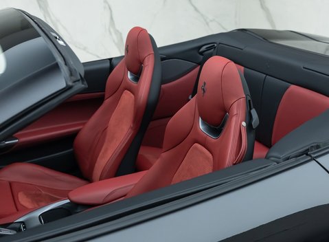 Ferrari Portofino 32