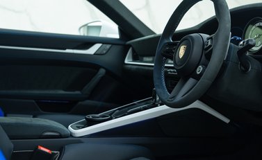 Porsche 911 DAKAR (992) 13