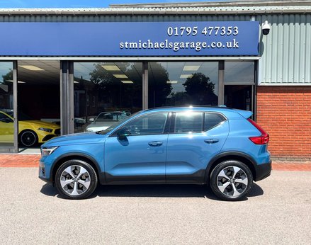 Volvo XC40 2.0 XC40 + B4 MHEV Auto 5dr 11