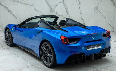 Ferrari 488 SPIDER 15