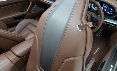 Porsche 911 Turbo S Cabriolet (992) 11