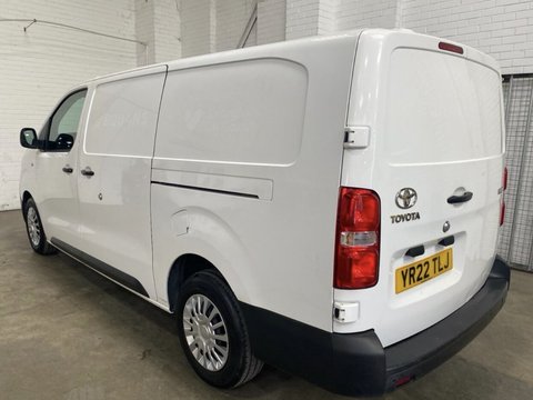 Toyota Proace L2 ICON 10