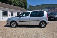 Skoda Roomster SE PLUS.7 SERVICES..IDEAL FOR DOGS, WHEELCHAIR.SUNROOF..LAST OWNER 7 YEARS 4