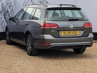 Volkswagen Golf SE NAVIGATION TDI DSG 7