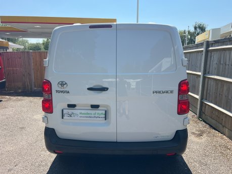 Toyota Proace L1 ICON 1.5D 5