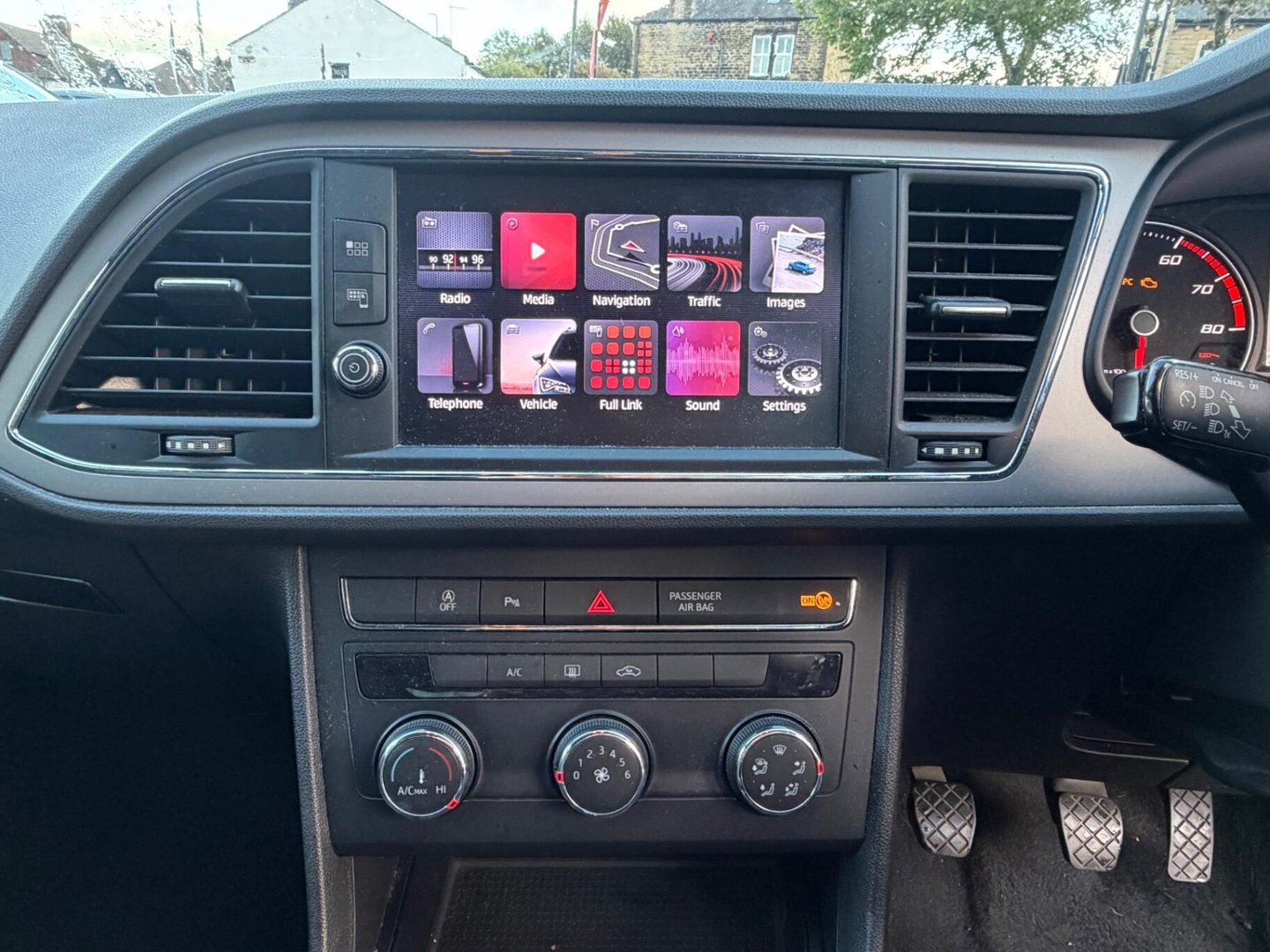 2019 SEAT Leon — image 13