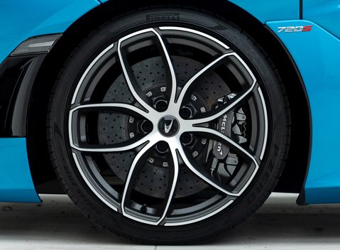 McLaren 720S Spider 13