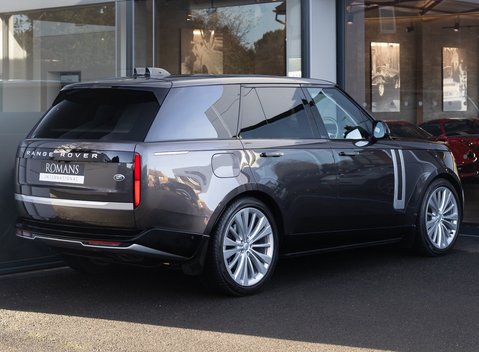 Land Rover Range Rover P530 FIRST EDITION 4