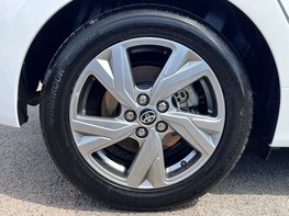 Toyota Yaris ICON HEV CVT 14