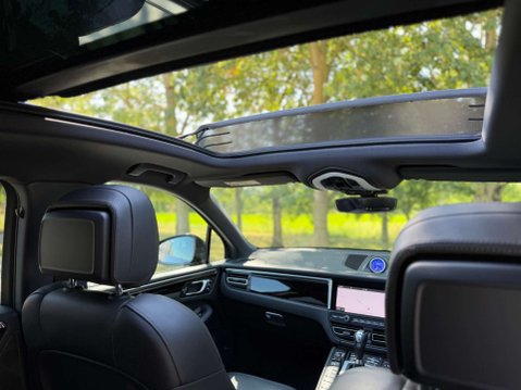 Porsche Macan 3.0 Macan S Semi-Auto 4WD 5dr 41