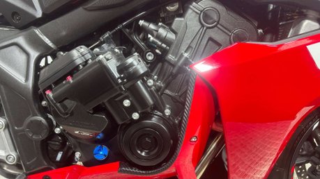Honda CBR 2024 74 PLATE E-CLUTCH ONLY 240 MILES MOT AUTO 650CC SPORTS BIKE 26