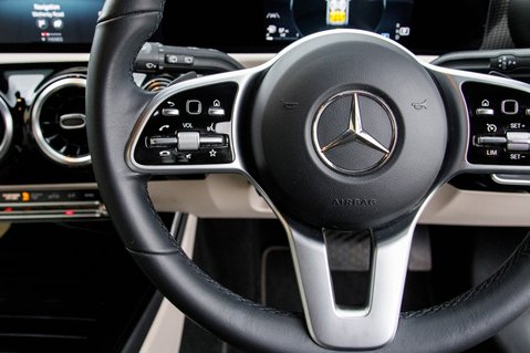 Mercedes-Benz A Class A 180 SPORT EXECUTIVE EDITION 19