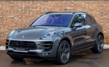 Porsche Macan Turbo 6