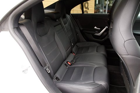 Mercedes-Benz CLA Class CLA 220 AMG LINE PREMIUM PLUS 42