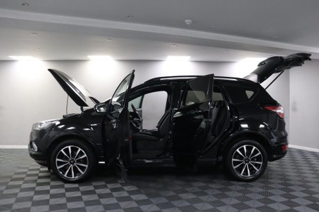 Ford Kuga ST-LINE 6