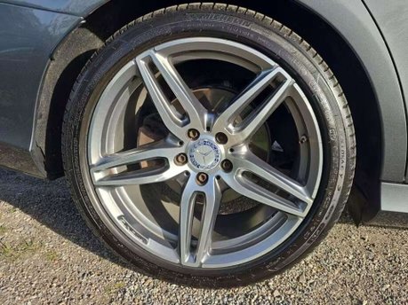 Mercedes-Benz E Class 2.0 E220d AMG Line Saloon 4dr Diesel G-Tronic+ Euro 6 (s/s) (194 ps) 9