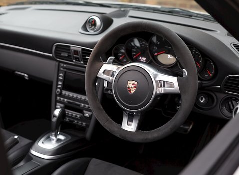 Porsche 911 (997) Carrera GTS Cabriolet 18