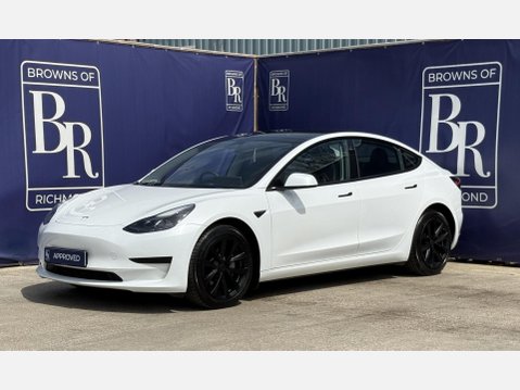Tesla Model 3 Saloon 4dr Electric Auto RWD (241 bhp) 9