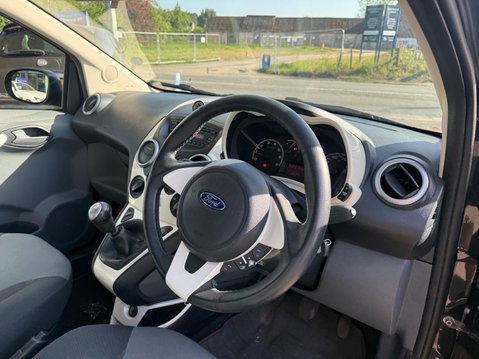 Ford Ka 1.2 Zetec Euro 5 (s/s) 3dr 11