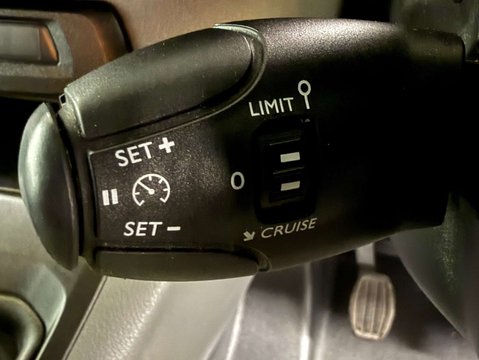 Vauxhall Vivaro 1.5 Vivaro 2900 Sportive S/S 16