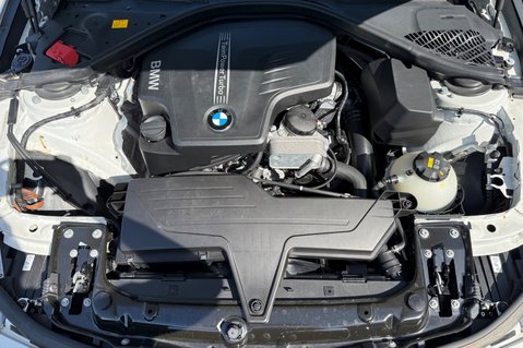 BMW 3 Series 320I SE TOURING AUTOMATIC -APPLE CAR PLAY -CAMERAS -XENONS -LOW MILEAGE 56