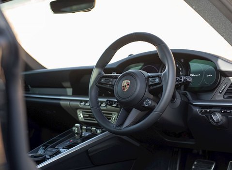 Porsche 911 (992) Carrera S 11