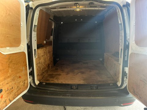 Volkswagen Caddy C20 TDI COMMERCE 16