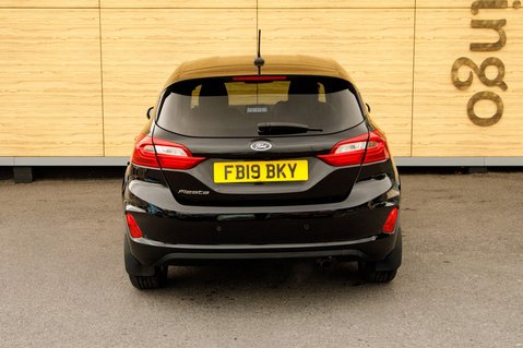 Ford Fiesta TITANIUM X 6