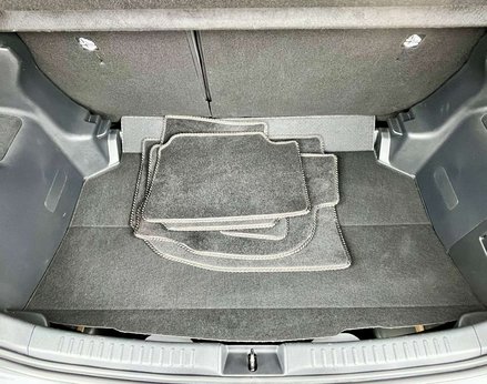 Toyota Yaris 1.5 Yaris Design HEV CVT 5dr 65