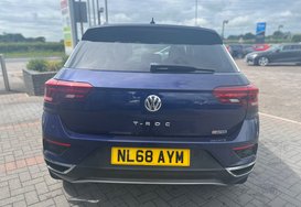 Volkswagen T-Roc SEL TDI 4MOTION 8
