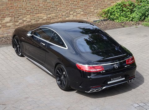 Mercedes-Benz S63 AMG Coupe 13