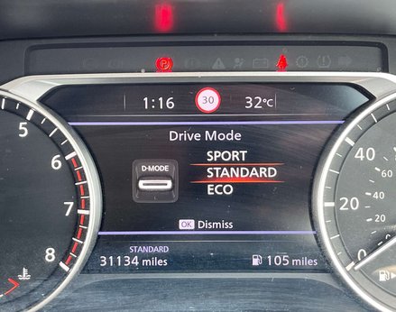 Nissan Qashqai 1.3 Qashqai Acenta Premium DiG-T MHEV 5dr 37