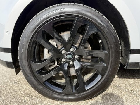 Land Rover Range Rover Evoque 2.0 D200 MHEV R-Dynamic HSE SUV 5dr Diesel Auto 4WD Euro 6 (s/s) (204 ps) 18