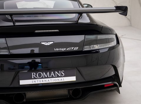 Aston Martin Vantage GT8 22