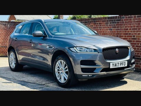Jaguar F-Pace 2.0 D240 Portfolio SUV 5dr Diesel Auto AWD Euro 6 (s/s) (240 ps) 3
