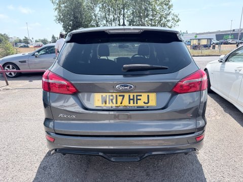 Ford Focus 1.5 ST-LINE TDCI 6