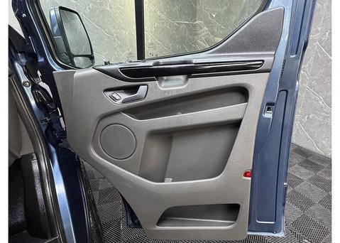 Ford Transit Custom 2.0 280 EcoBlue Limited Panel Van 5dr Diesel Manual L1 H1 Euro 6 (s/s) (130 31