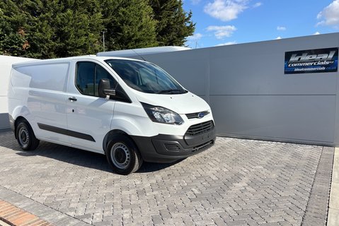 Ford Transit Custom 310 L1 105 ps Base Panel Van - Air Con 1