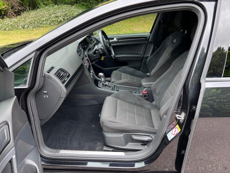 Volkswagen Golf 2.0 TSI R DSG 4Motion Euro 6 (s/s) 5dr 29