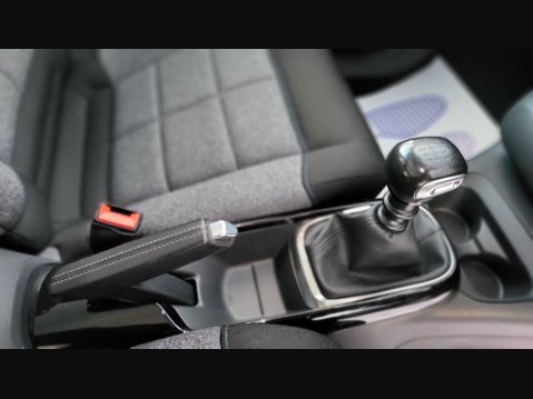 Citroen C4 Cactus PURETECH FLAIR S/S 29