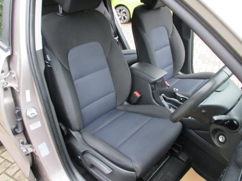Hyundai TUCSON 2.0 CRDi SE Nav 4WD Euro 6 5dr 22