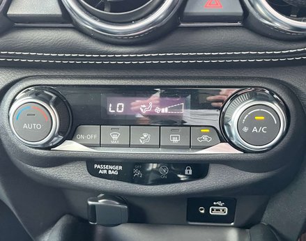 Nissan Juke 1.0 Juke N-Connecta DiG-T 5dr 51