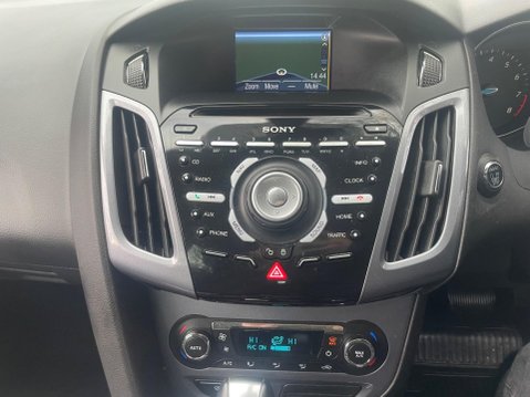 Ford Focus 1.6 Titanium Navigator Powershift Euro 5 5dr 21