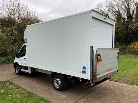 Ford Transit 2.0 350 EcoBlue Leader FWD L4 Euro 6 (s/s) 2dr 4