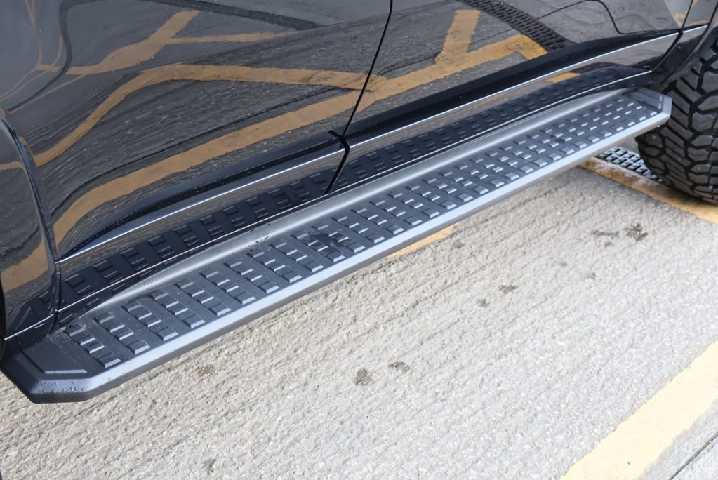 Toyota Land Cruiser 2026 COMMERCIAL 2 inch  lift 22  wheels roof light Seeker styled Rear seats 19