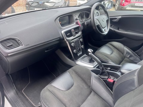 Volvo V40 D2 R-DESIGN NAV PLUS 12